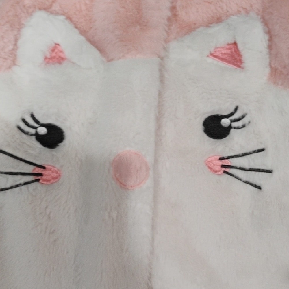 Girls Soft Faux Fur Cat Vest! - Picture 3 of 6